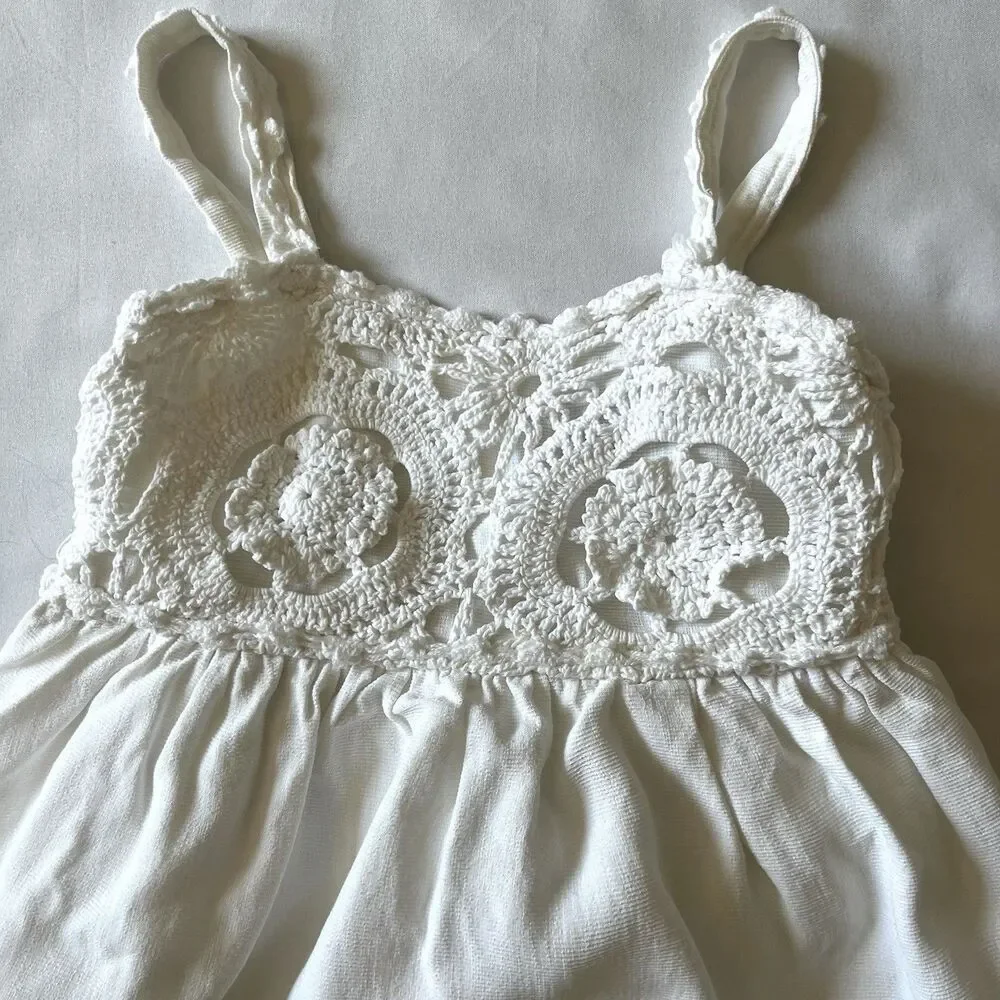 Vintage Crayon Kids White Dress Crochet Bodice Hem Lined Tie back USA Size 1/2